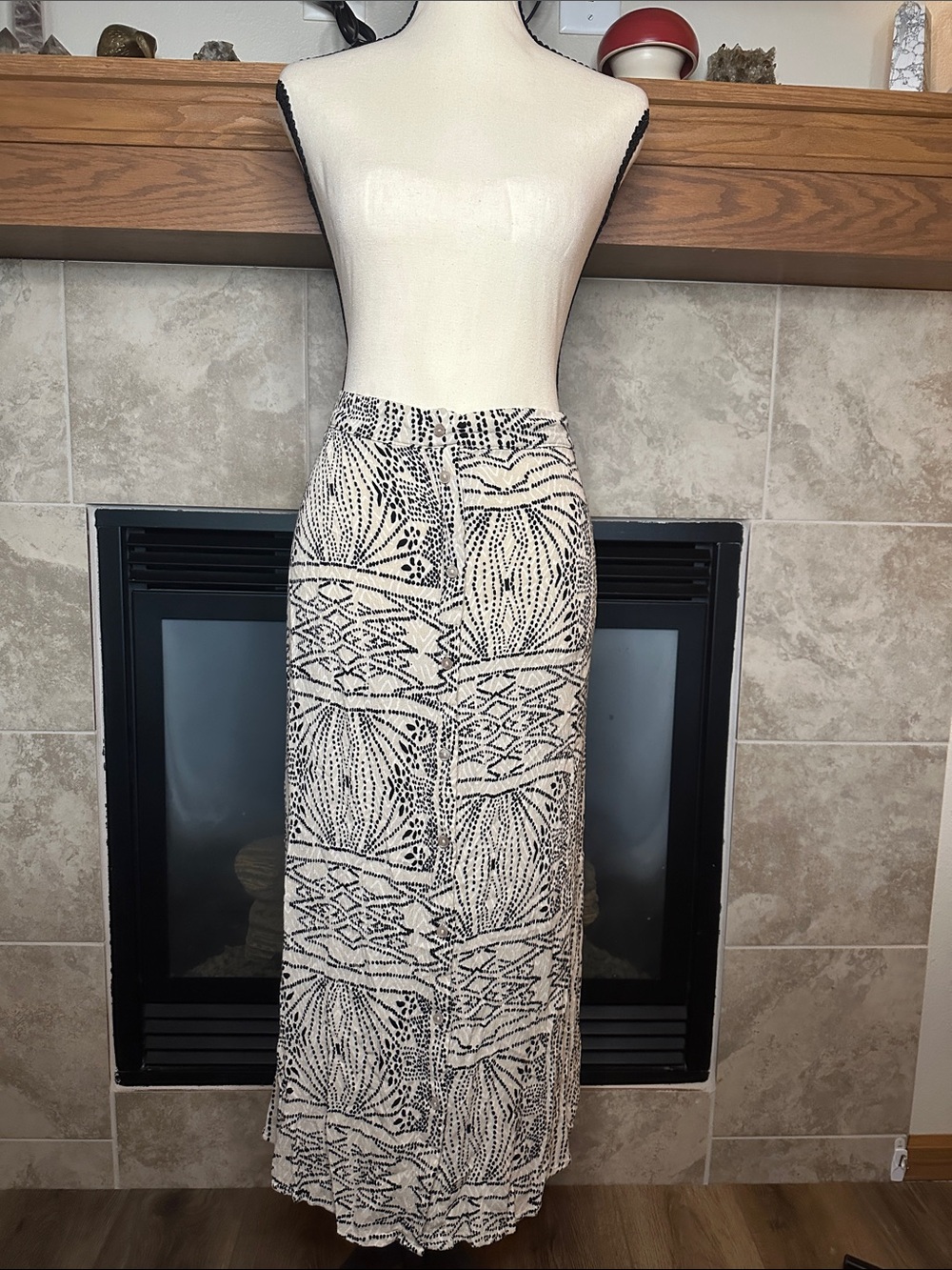 Boho High Waist Maxi Skirt Button Front Detail Vero Moda “Menny Skirt” Size L